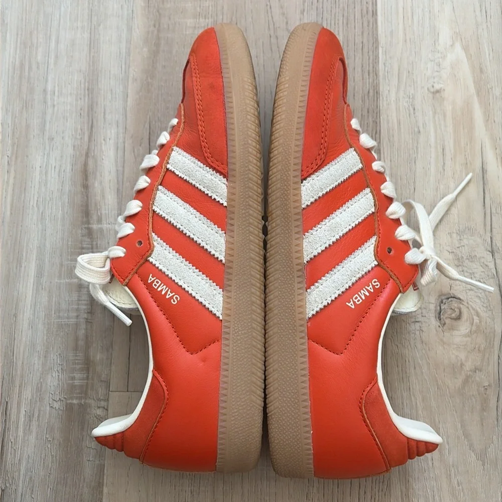 Women’s Adidas orange sambas - Picture 5 of 6